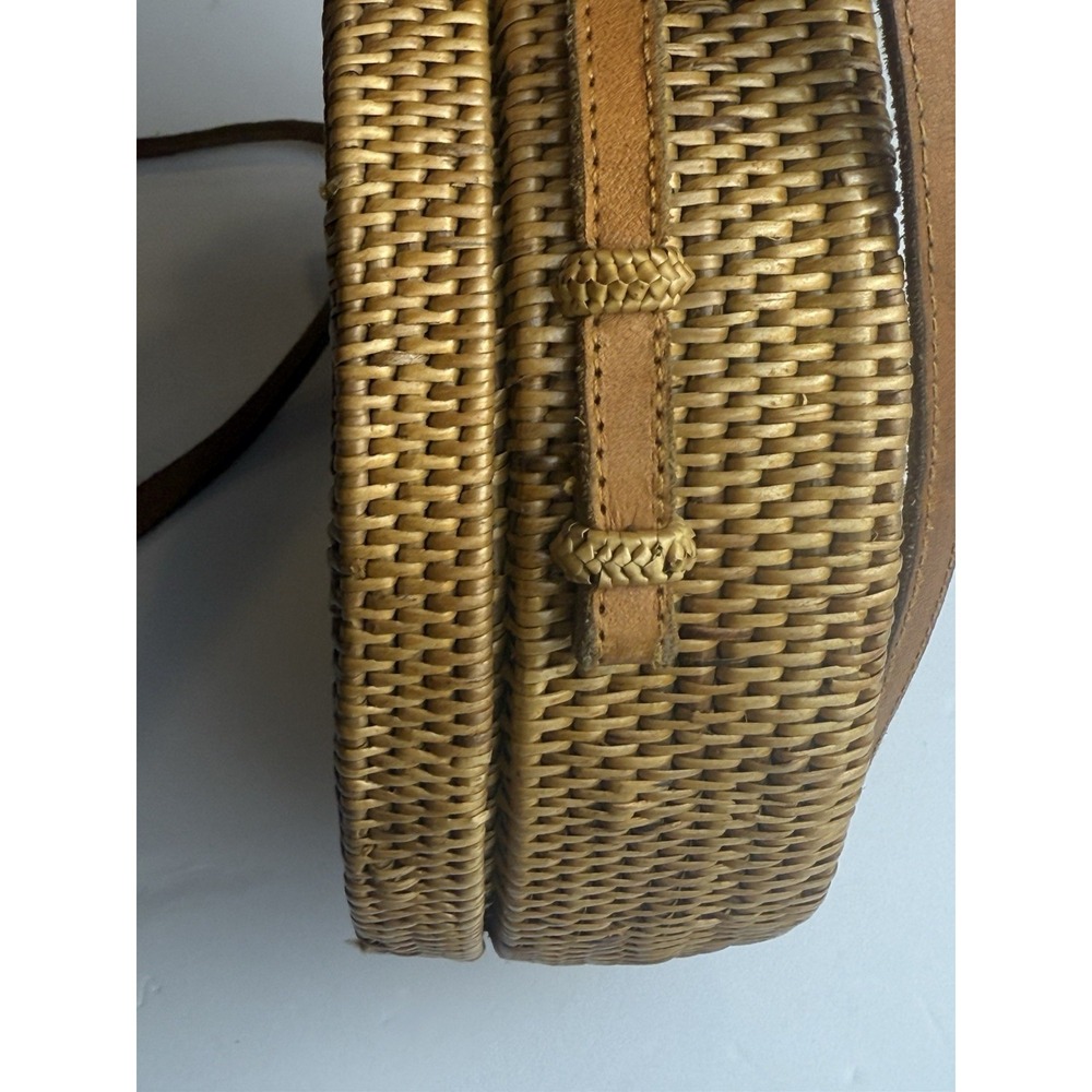 Round Woven Basket Crossbody Lined Hinged Purse Snap Closure Strap Boho Hippie - Picture 8 of 16